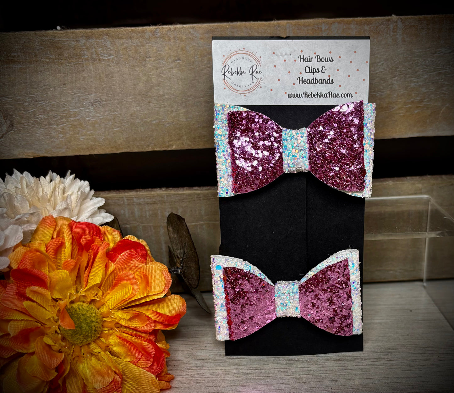 257- Rose & White Glitter Piggy Hairbows