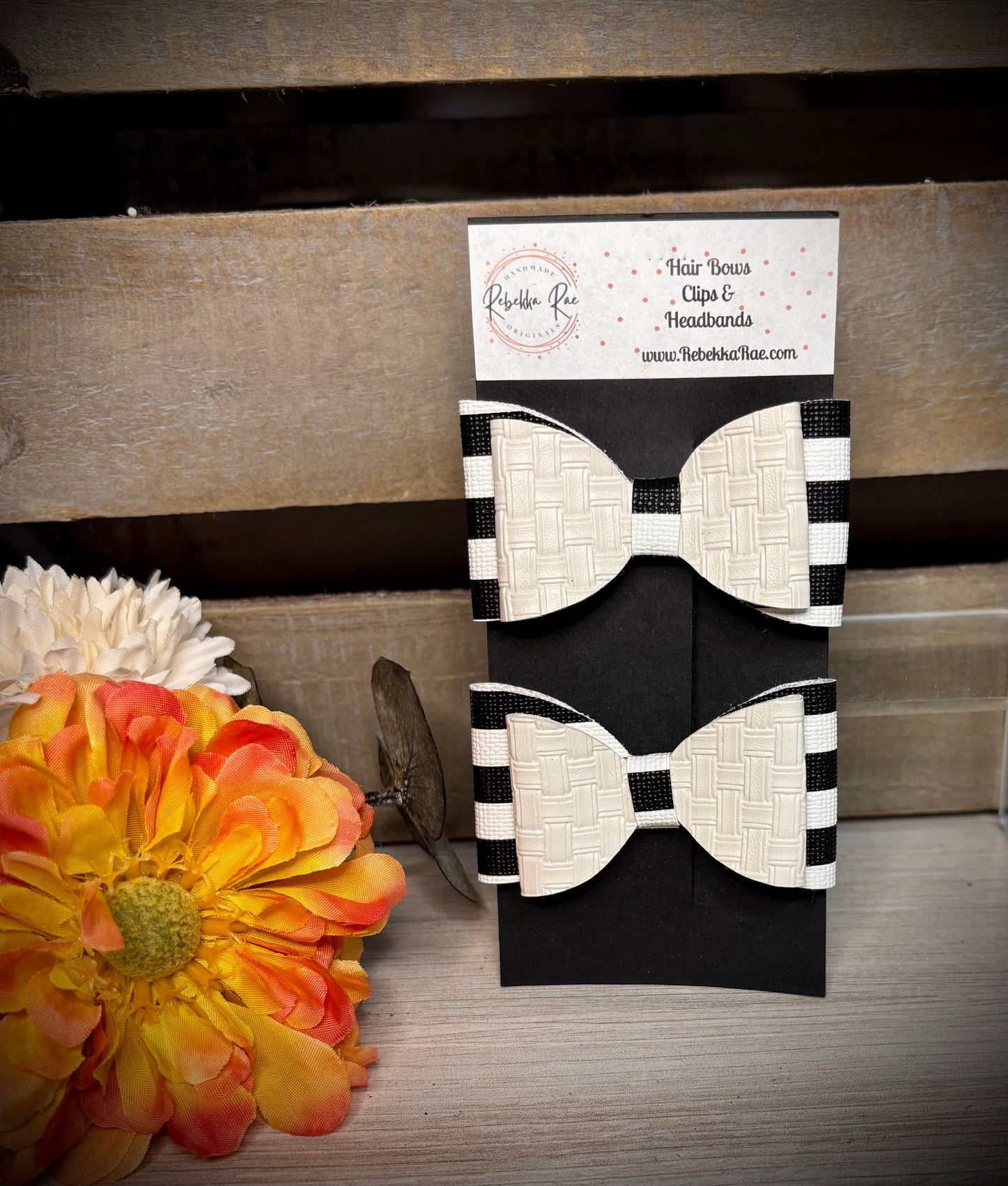 264- White/Black Double Piggy Hairbows
