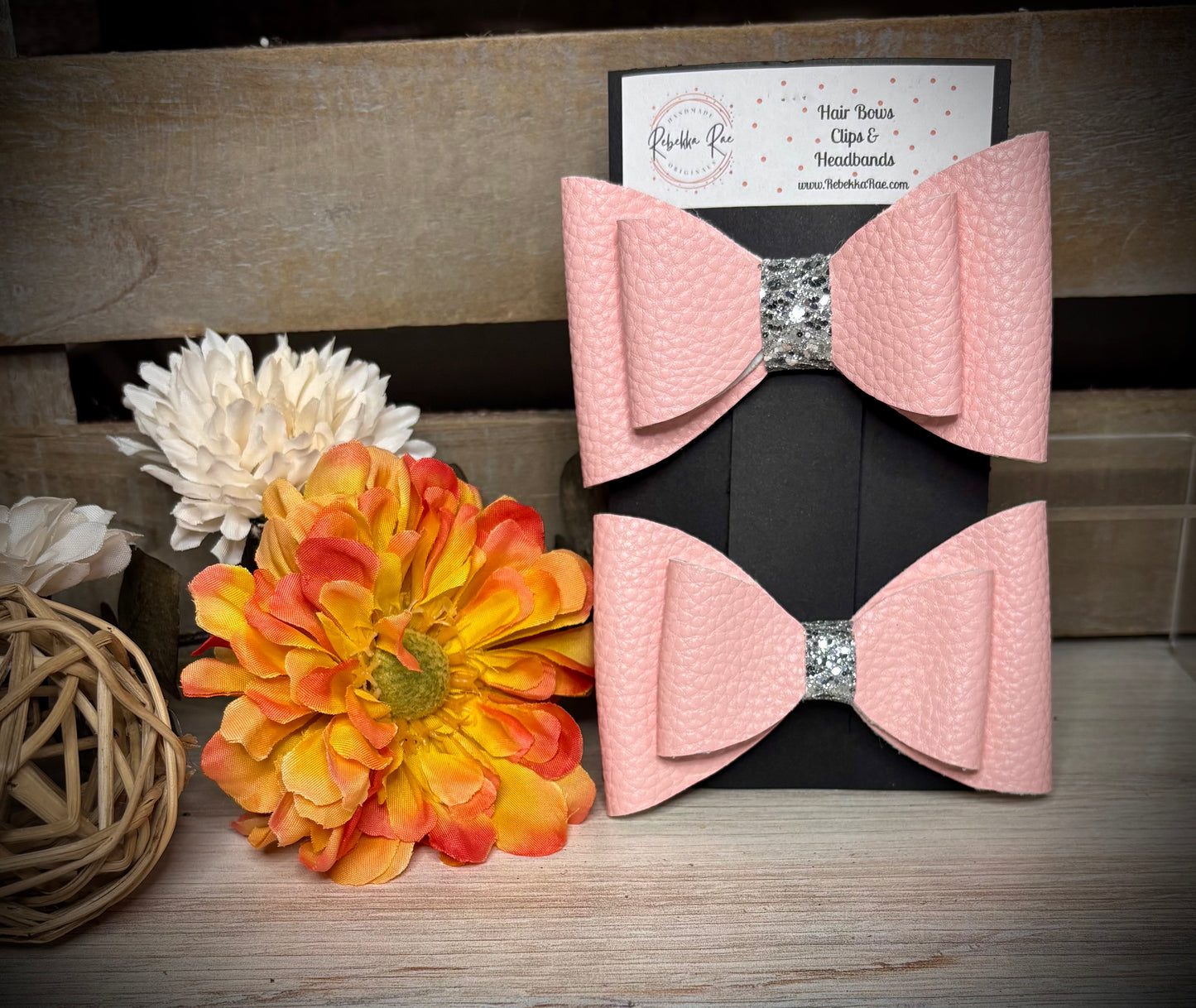 230- Top Double Pink Faux Leather Hairbows