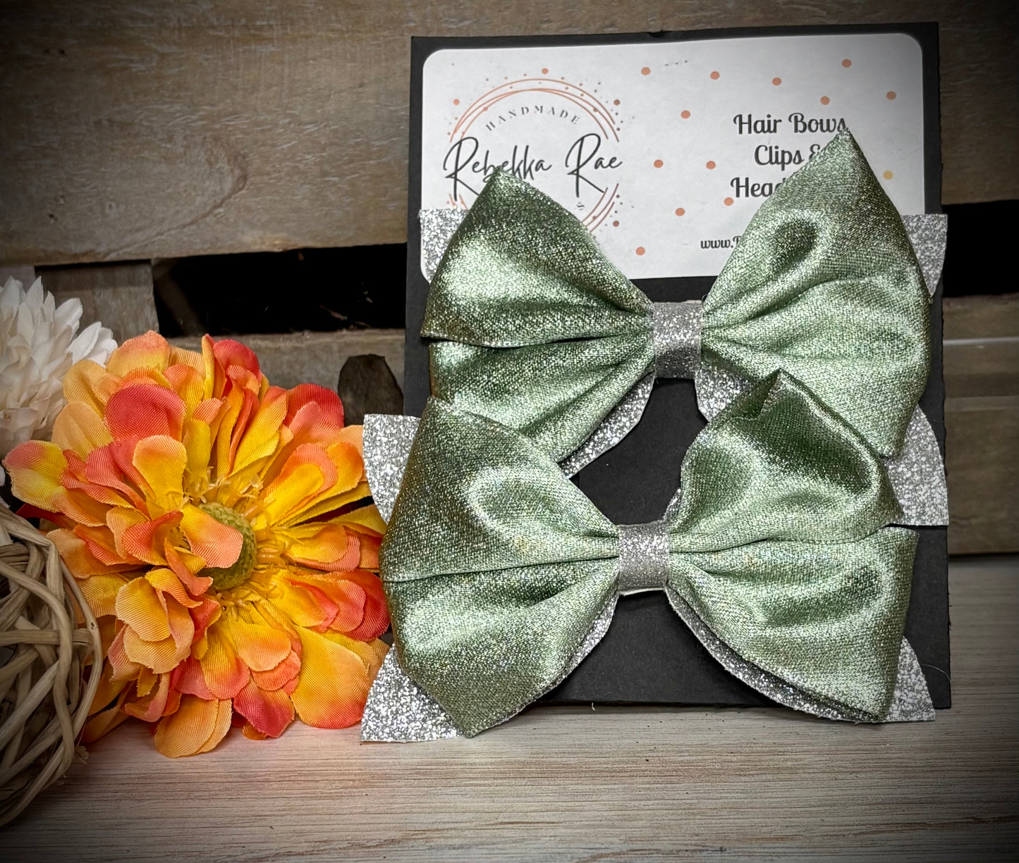 178- Double Sage & Silver Hairbows