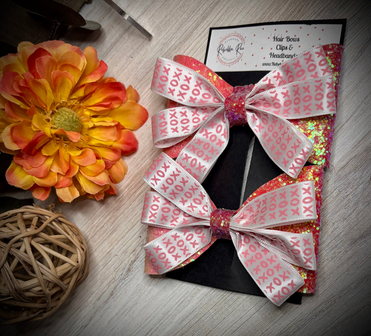 226- XOXO Pink Irredescent Glitter Hairbows