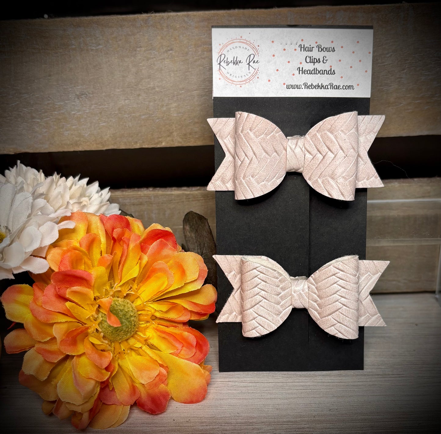 266- Blush Textured Faux Leather Piggy Hairbows