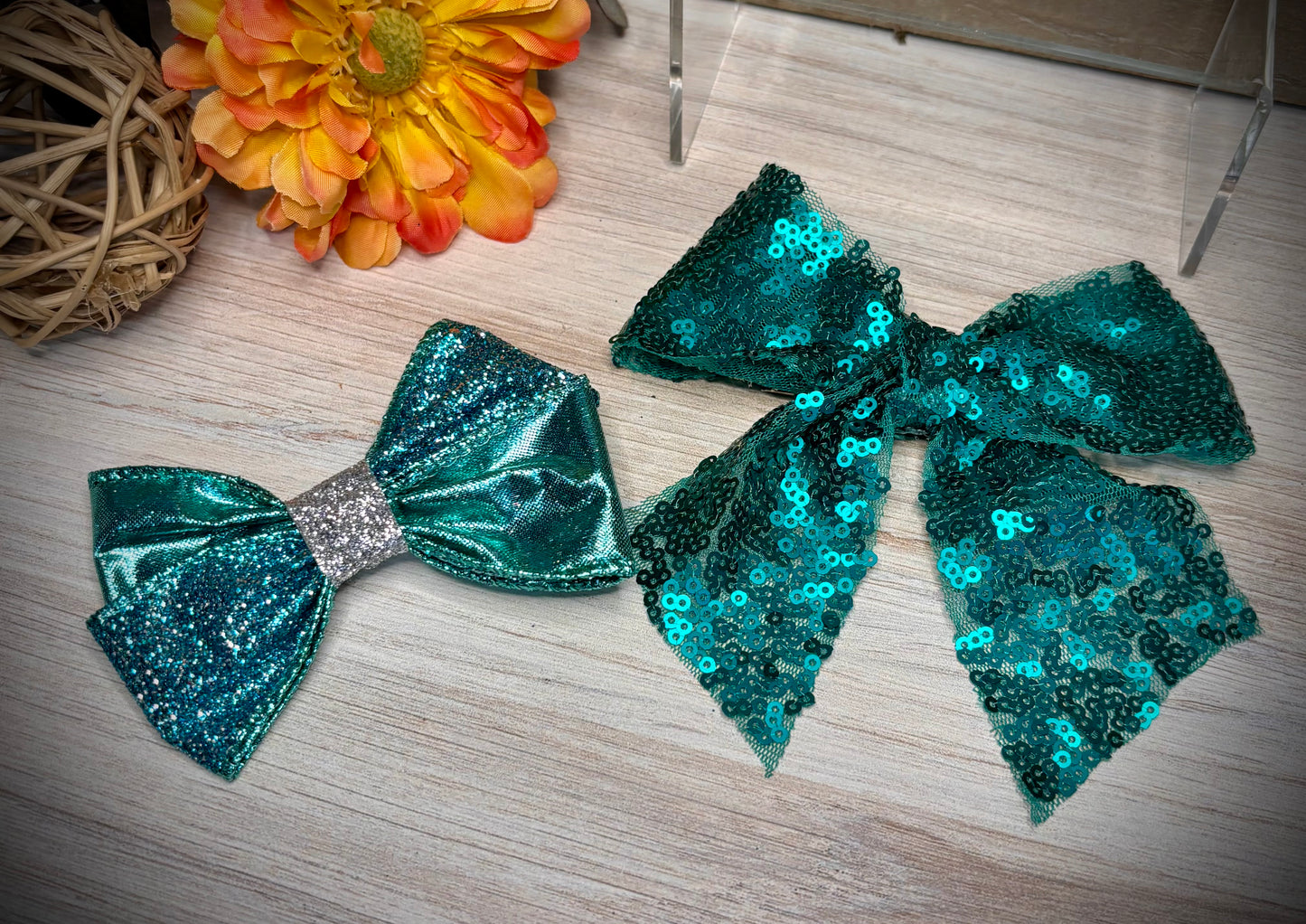 114- Turquoise and Glitter Hairbows