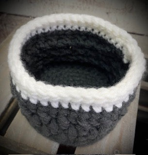Dark Gray/White Basket