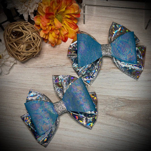174- Peacock & Silver Prism Hairbows