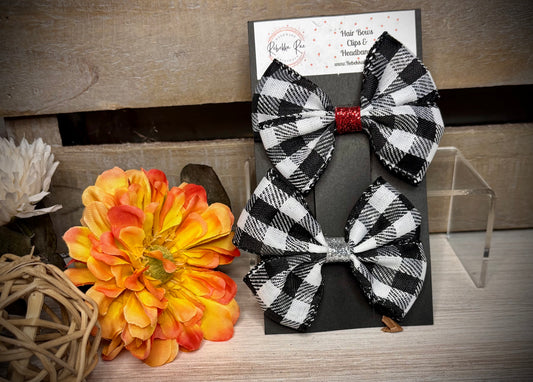 146- Black/White Plaid with Silver & Red Glitter Center Hairbows