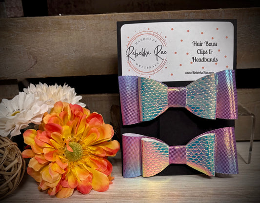 246- Purple/Textured Double Holographic Hairbows