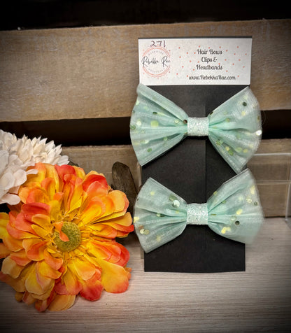 271- Mint Dot Tulle Piggy Hairbows