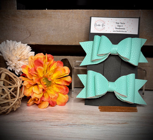108- Aqua Faux Leather Hairbows