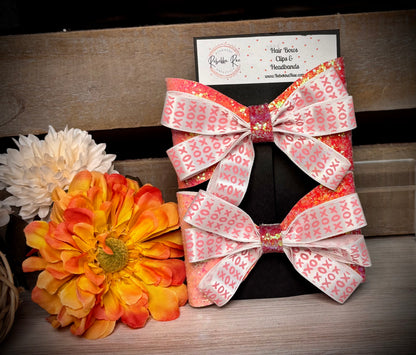 226- XOXO Pink Irredescent Glitter Hairbows