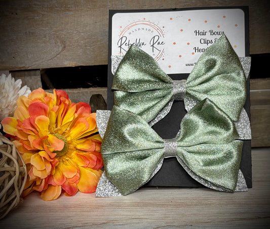 178- Double Sage & Silver Hairbows