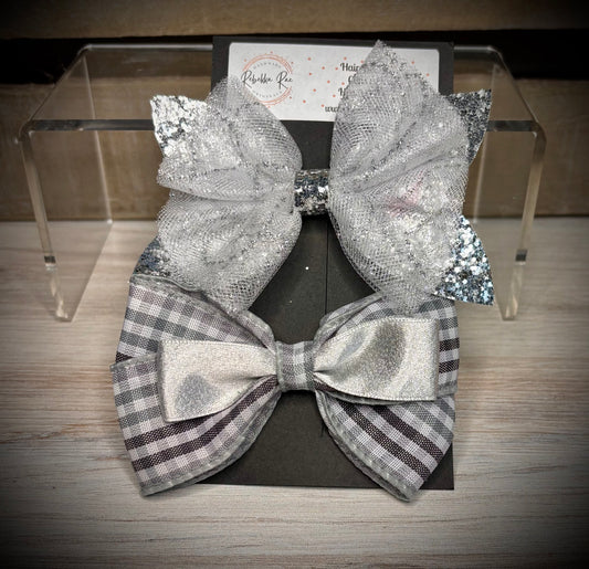 100- Gray Plaid/White and Silver Tulle Hairbows