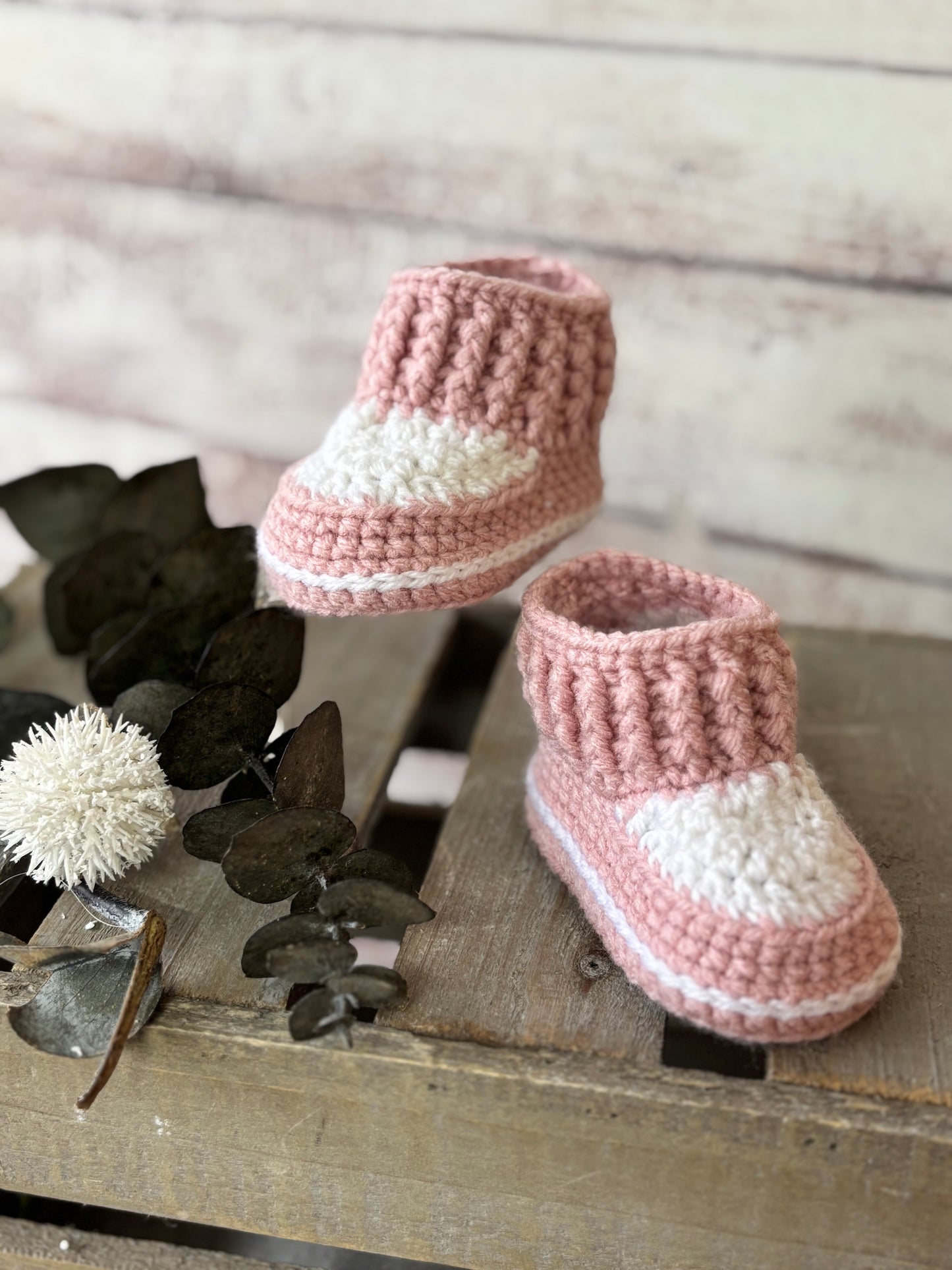 Pink/White Baby Shoes 0-3 Months